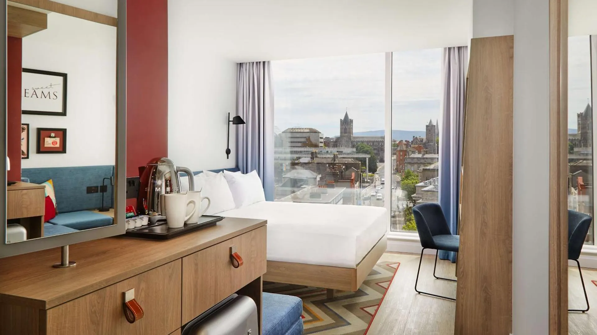 Hampton By Hilton Dublin City Centre 3*,
